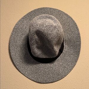 Free People- wide brim floppy gray hat with black band